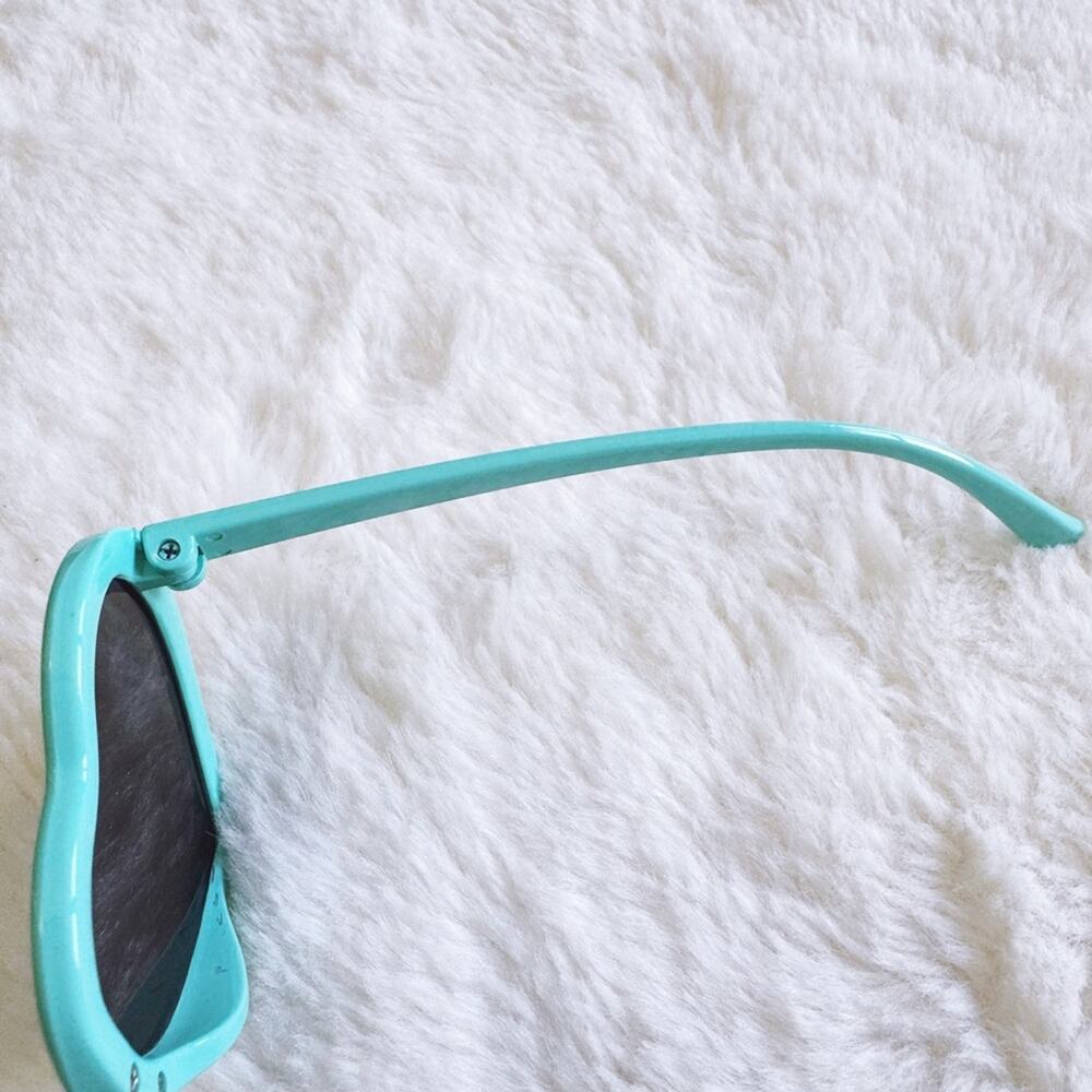 Pixie Green Girl Heart-shape Sunglasses - Picture 4 of 11